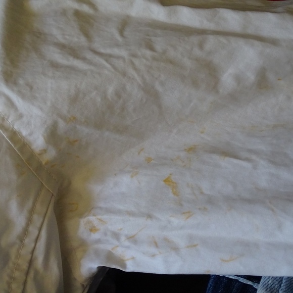 NEW COLUMBIA RAIN COAT DOES HAVE SOME ORANGE STAINING ONE OF THE ARMS - Picture 2 of 2